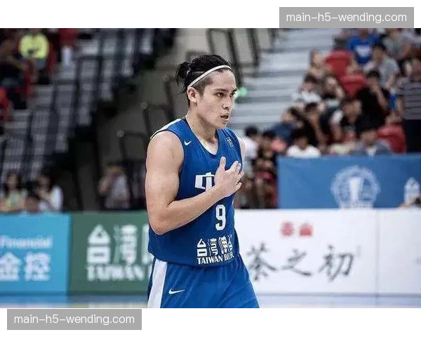 北京队陈盈骏场均12.2分4.9助攻 控场节奏把握精准